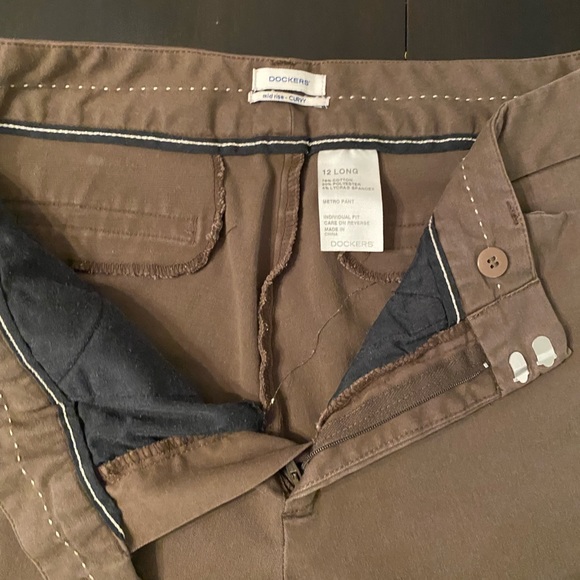 Brown women’s dockers pants, sz 12 Long Tall, Midrise, curvy. GUC - Picture 2 of 10